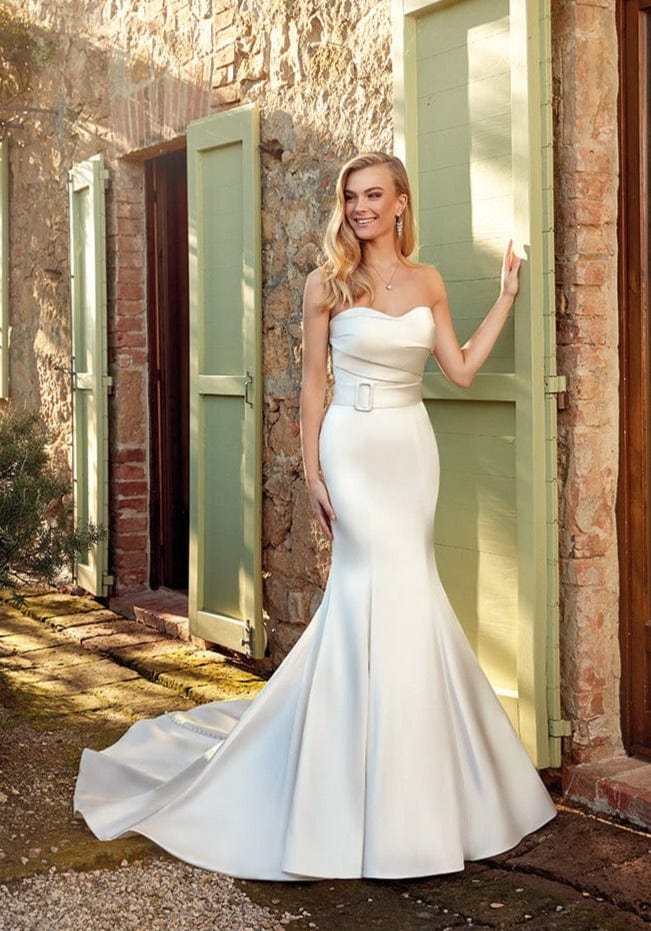 Eddy K. Danika - Size 16