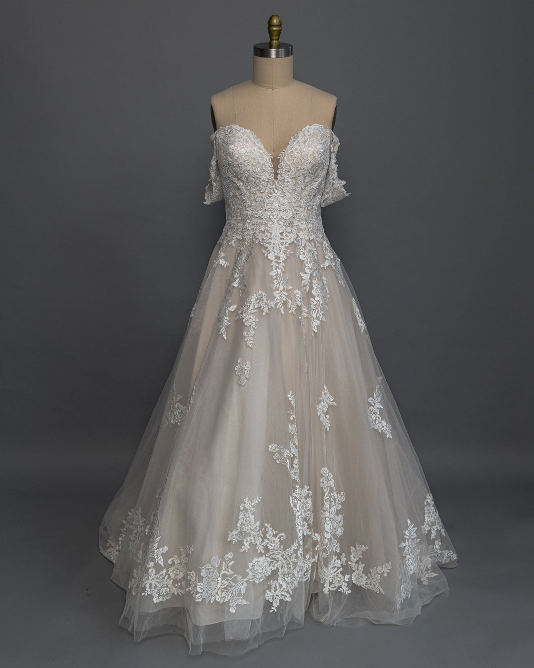 Eddy K. Rafaela - Size 14