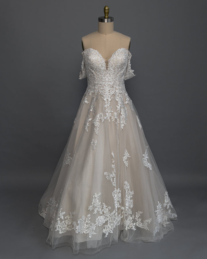 Eddy K. Rafaela - Size 14