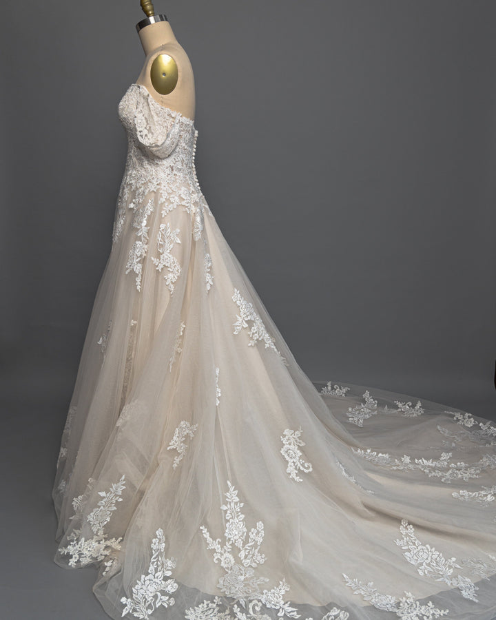 Eddy K. Rafaela - Size 14