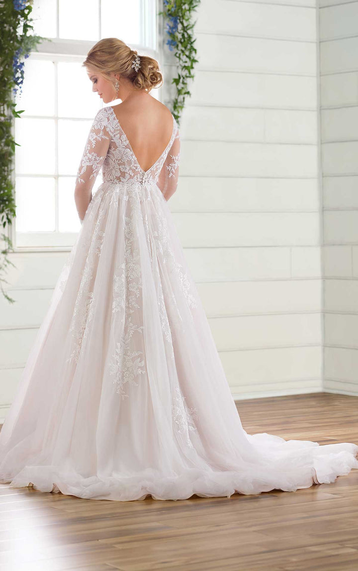 Essense of Australia D2737 - Size 10