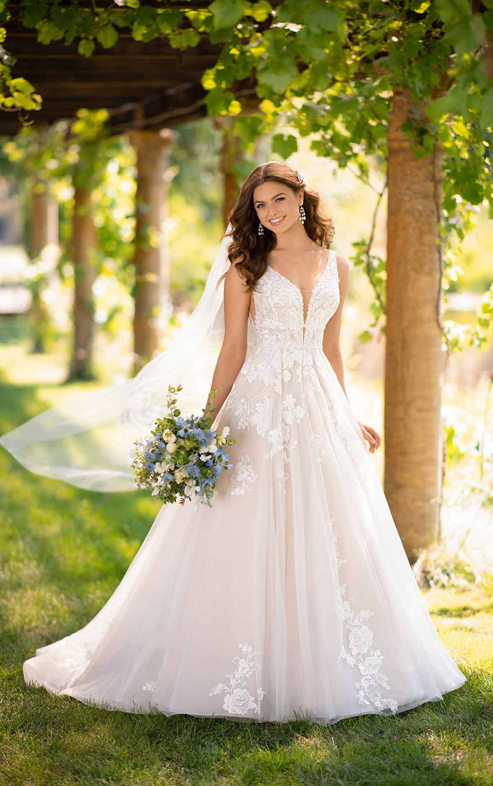 Essense of Australia D2748 - Size 12