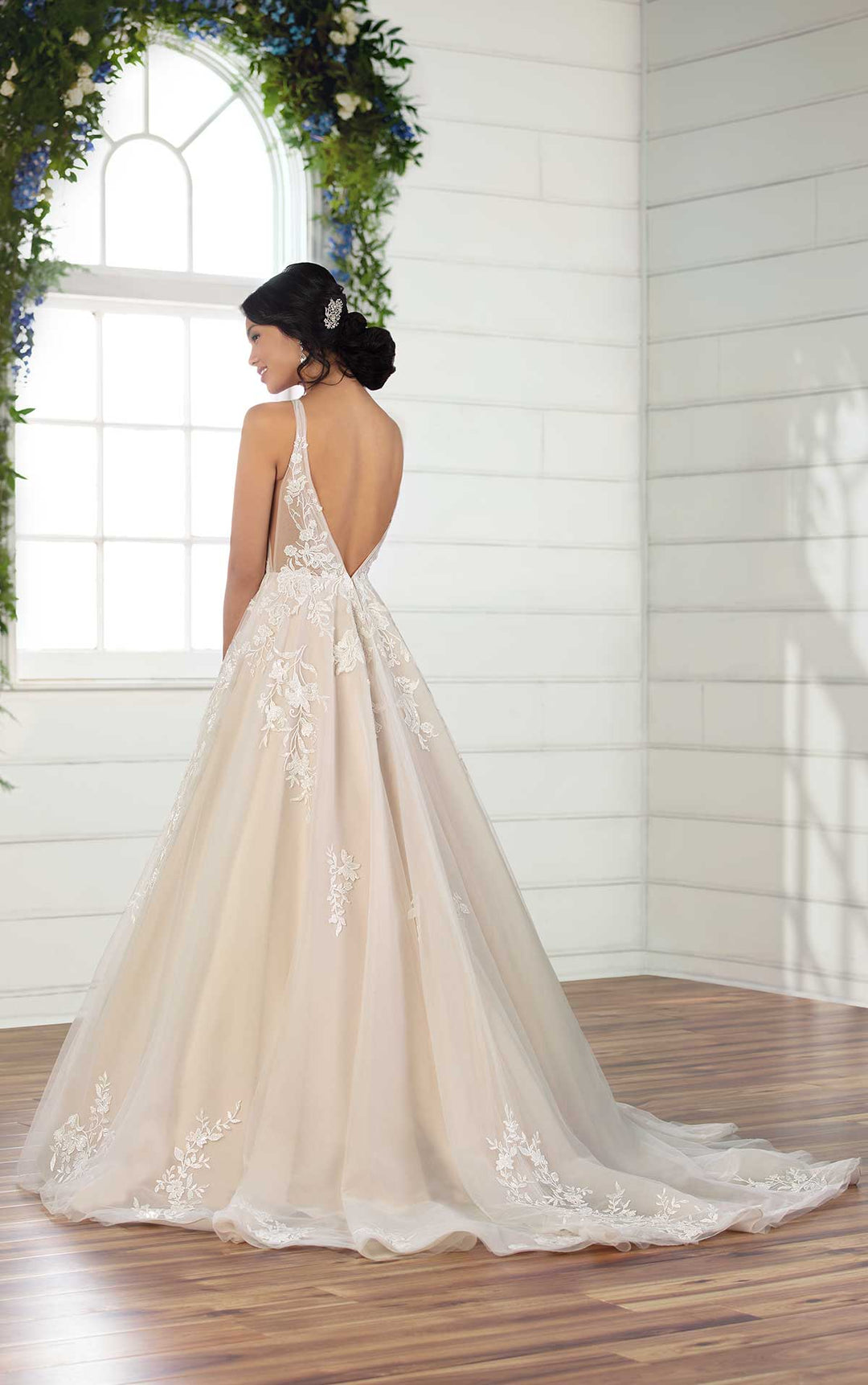 Essense of Australia D2845 - Size 12