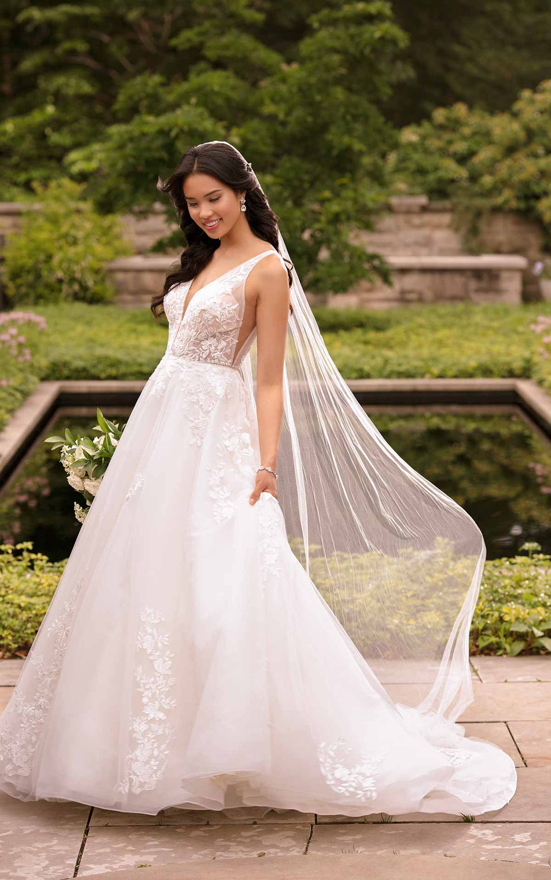 Essense of Australia D2845 - Size 12
