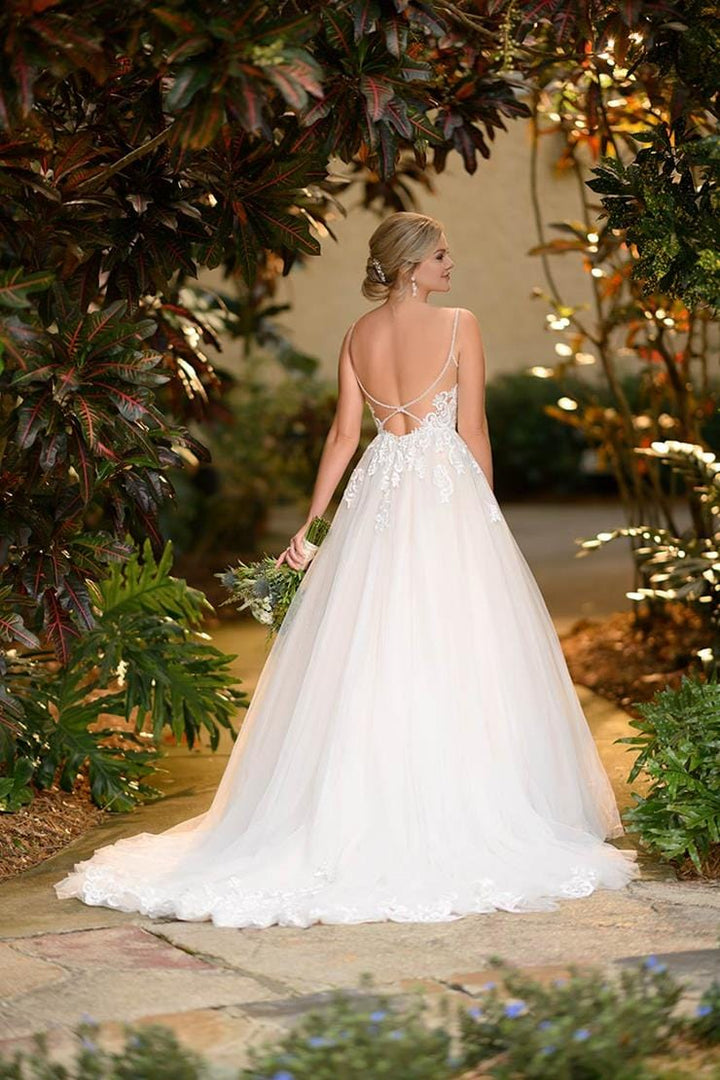 Essense of Australia D3004 - Size 10