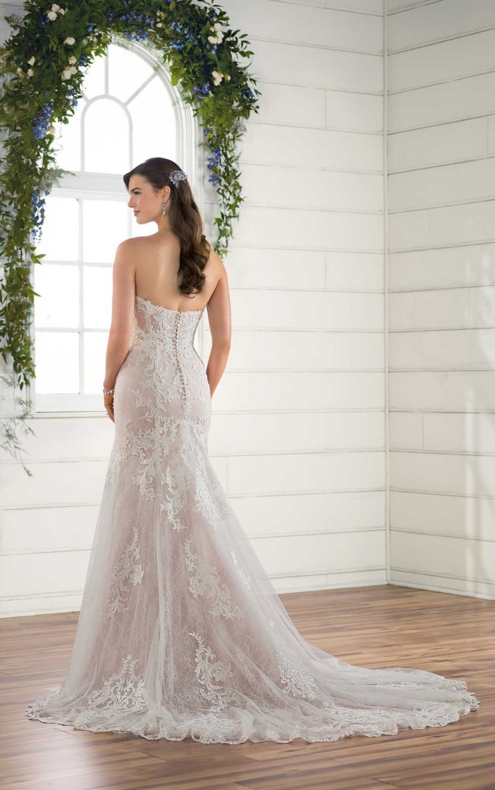 Essense of Australia D2451 - Size 12