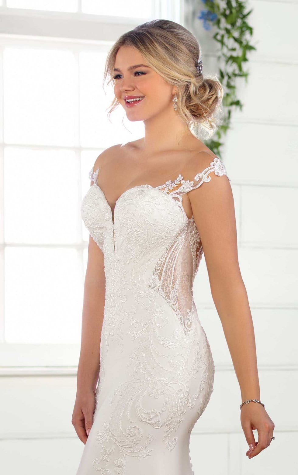 Essense of Australia D2849 - Size 14