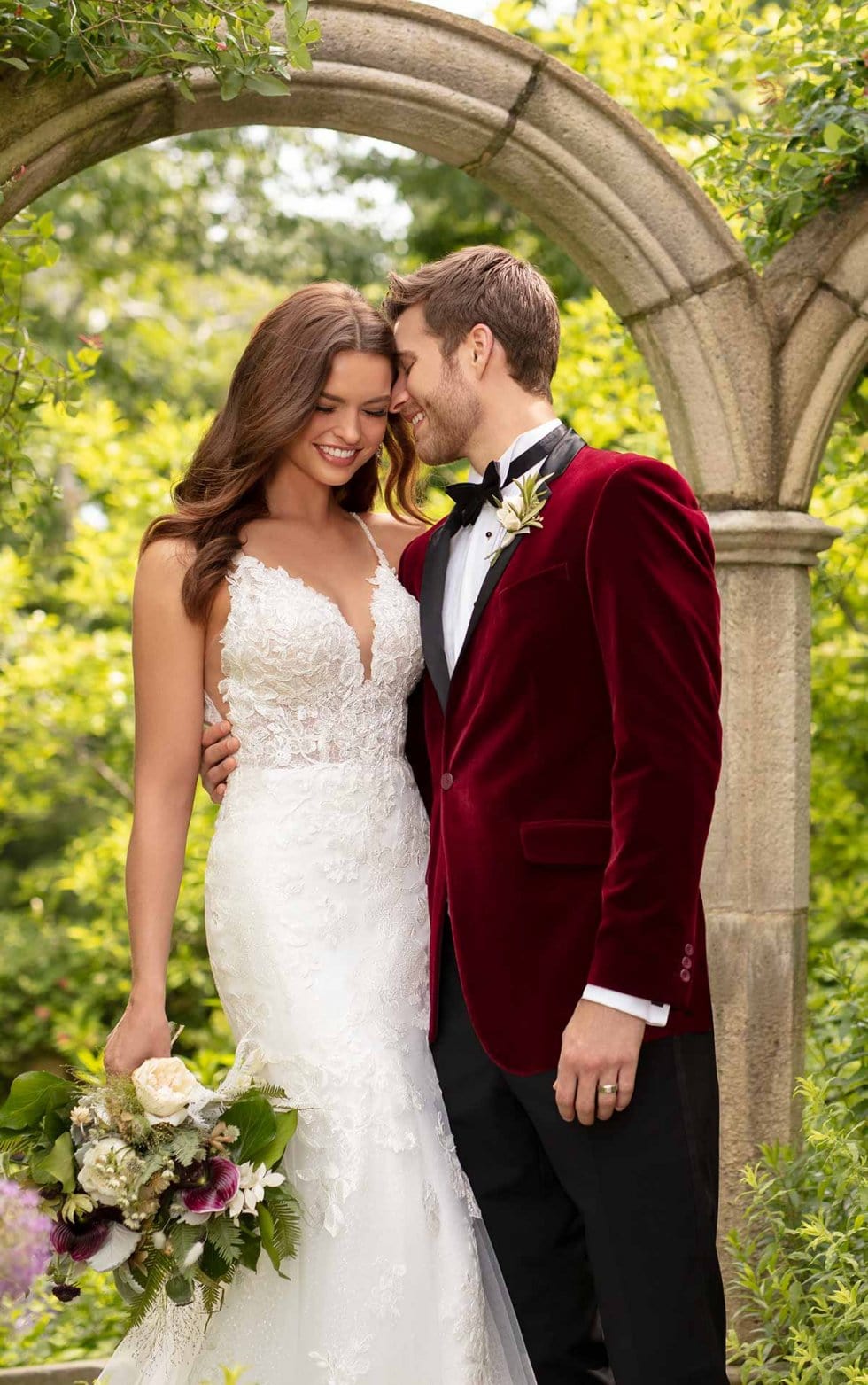 Essense of Australia D2940 - Size 12