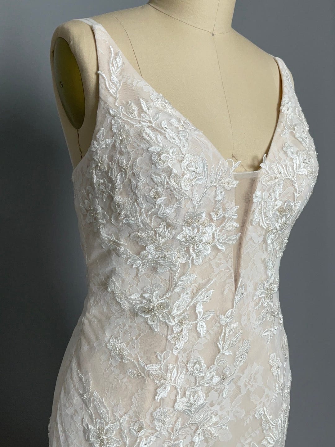 Evelyn Bridal Amethyst - Size 4