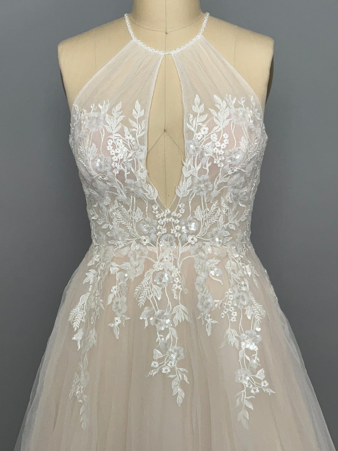 Evelyn Bridal Dahlia - Size 8