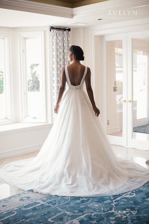 Evelyn Bridal Anastasia - Size 6