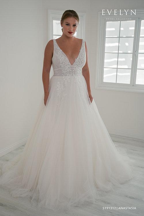 Evelyn Bridal Anastasia - Size 6