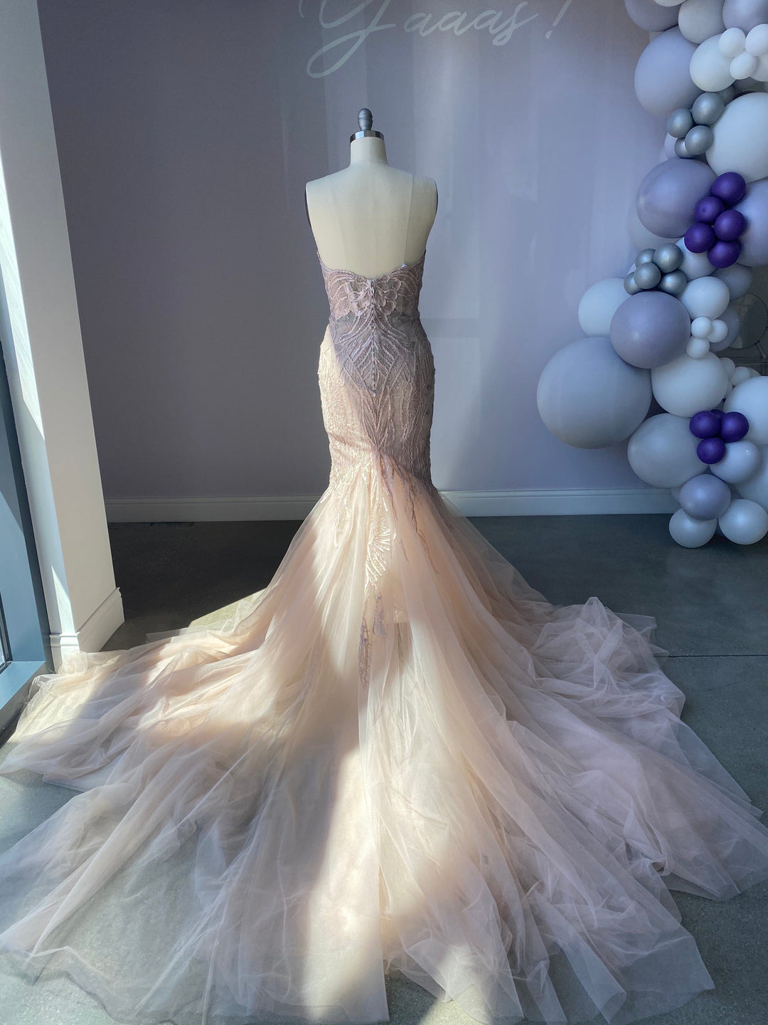 Badgley Mischka Deanna - Size 10