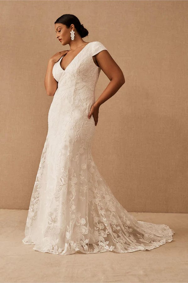 Jenny Yoo Tierney Wedding Dress – Lace Bridal Gown with V Neckline, Cap Sleeves, Open Back, and Sheer Train – Size 22 – Luxe Redux Bridal