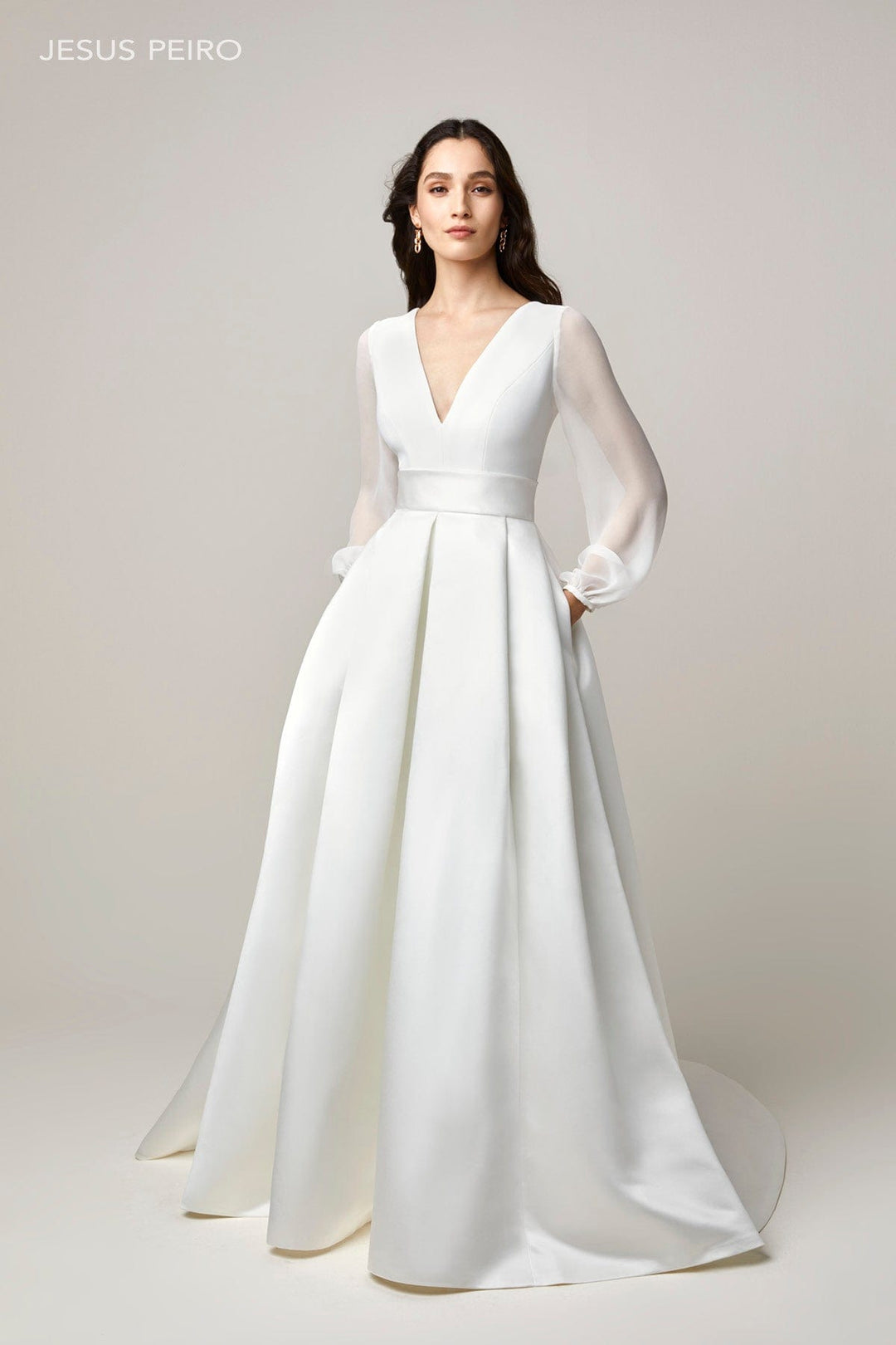 Jesus Peiro 2220 + Overskirt - Size 12