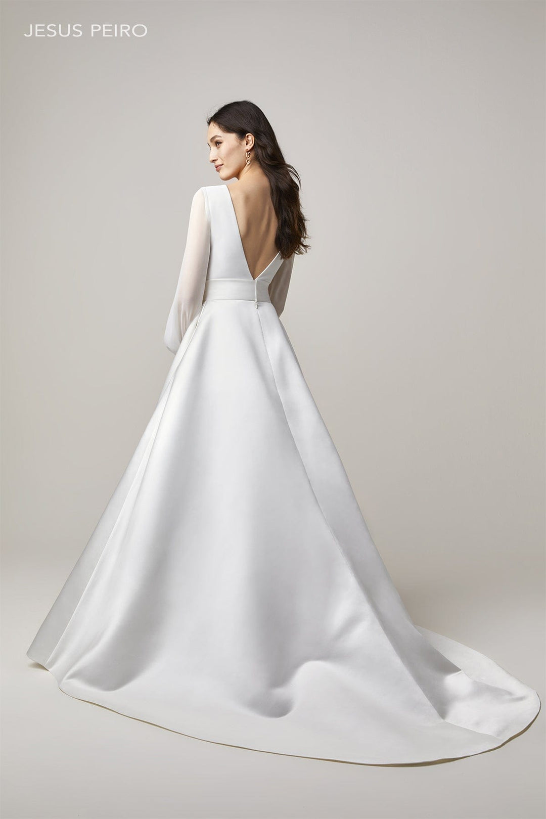 Jesus Peiro 2220 + Overskirt - Size 12