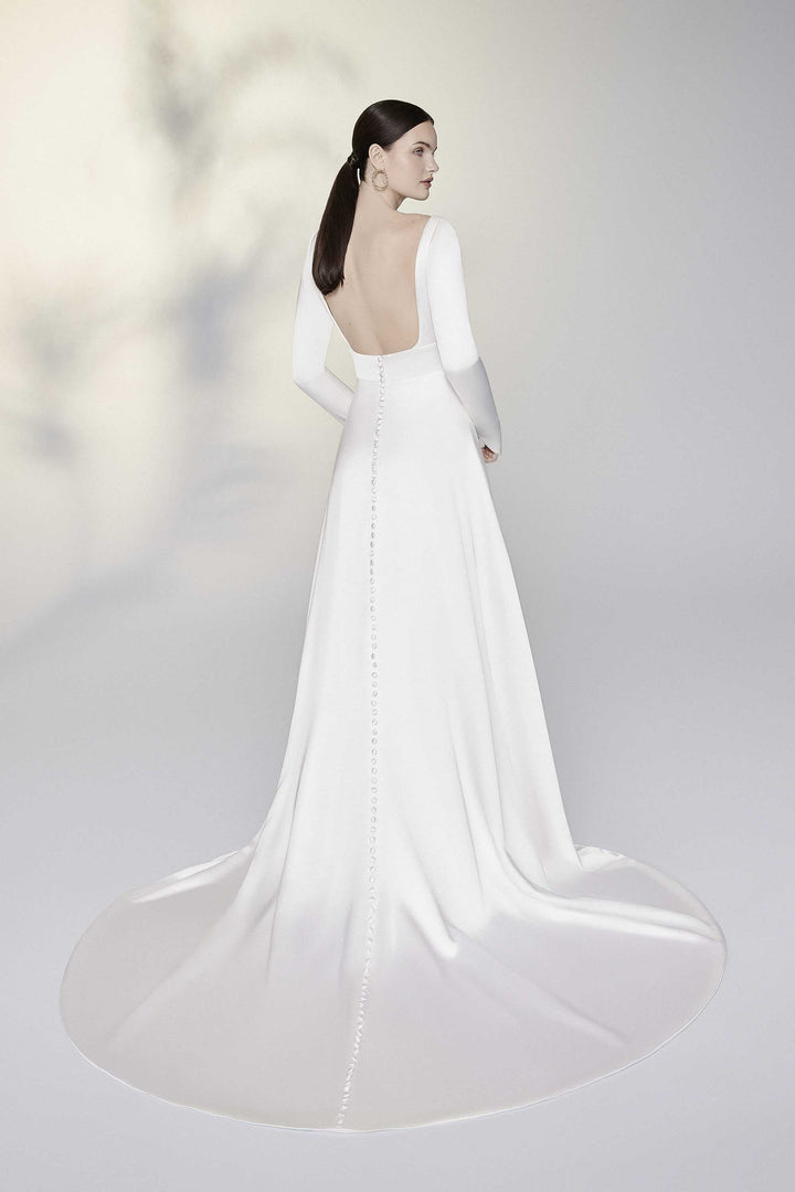 Signature by Justin Alexander Copeland - Size 10