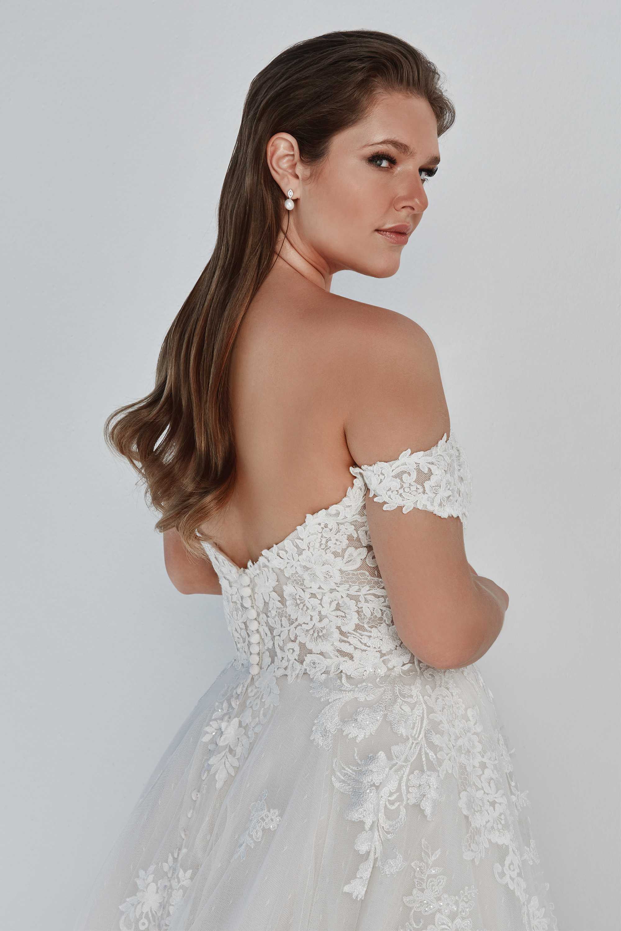 Justin Alexander 88122 - Size 18 Size Chart