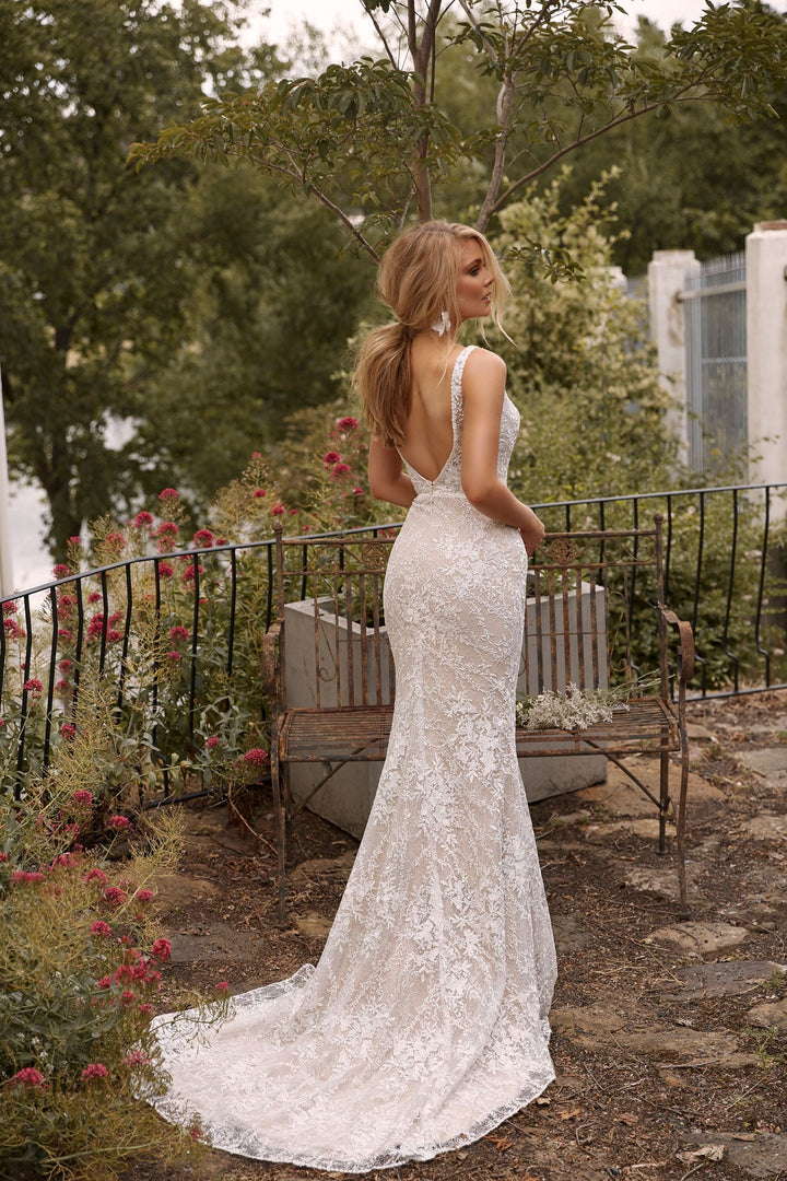 Madi Lane Cayla + Train - Size 12