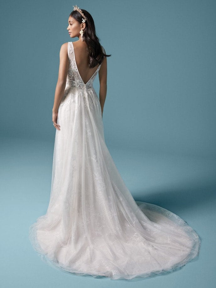http://luxereduxbridal.com/cdn/shop/products/Maggie-Sottero-Quinley-Wedding-Dress2_1200x1200.jpg?v=1671748559