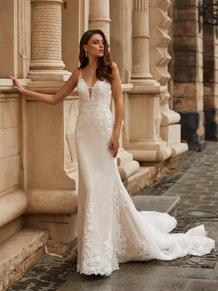 Moonlight Bridal J6812