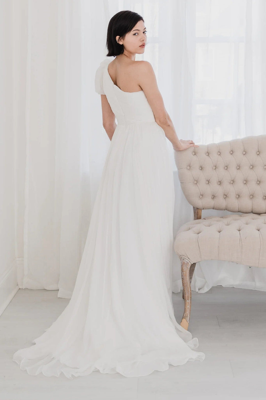 One Styled Bride Kate - Size 4