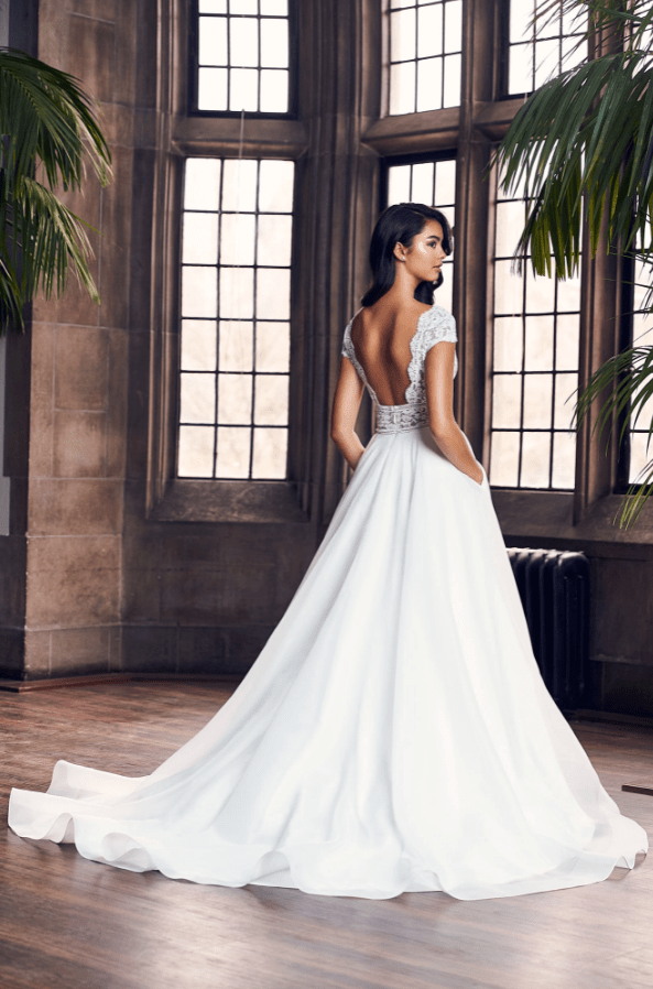 Paloma Blanca 4904 - Size 12