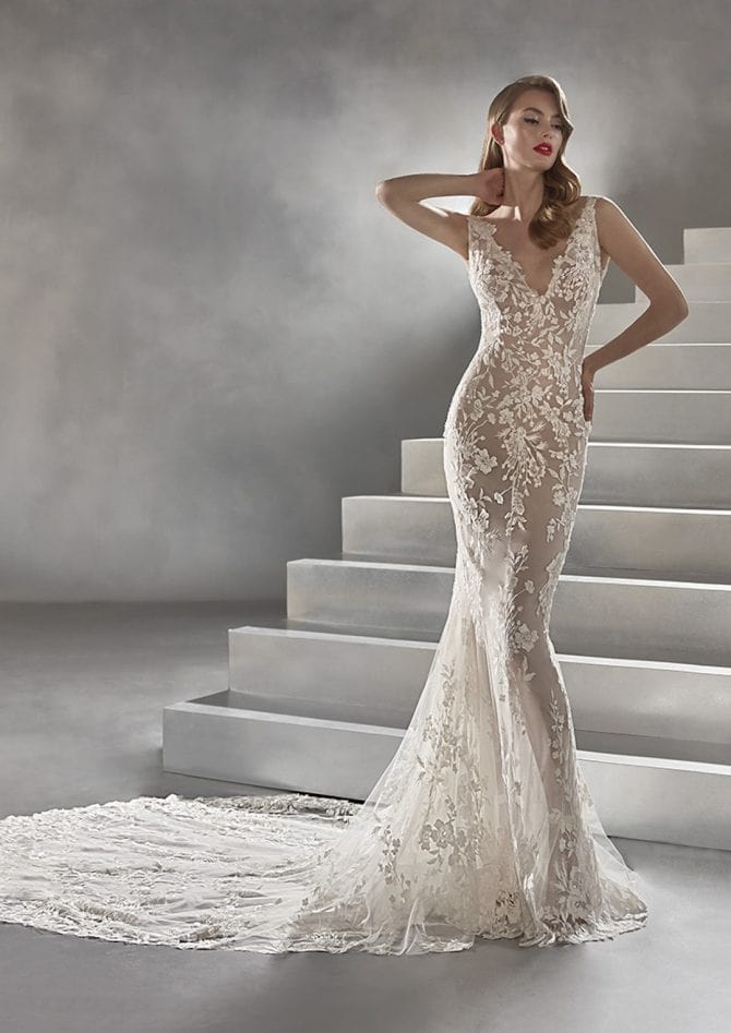 Pronovias 2025 calas dress