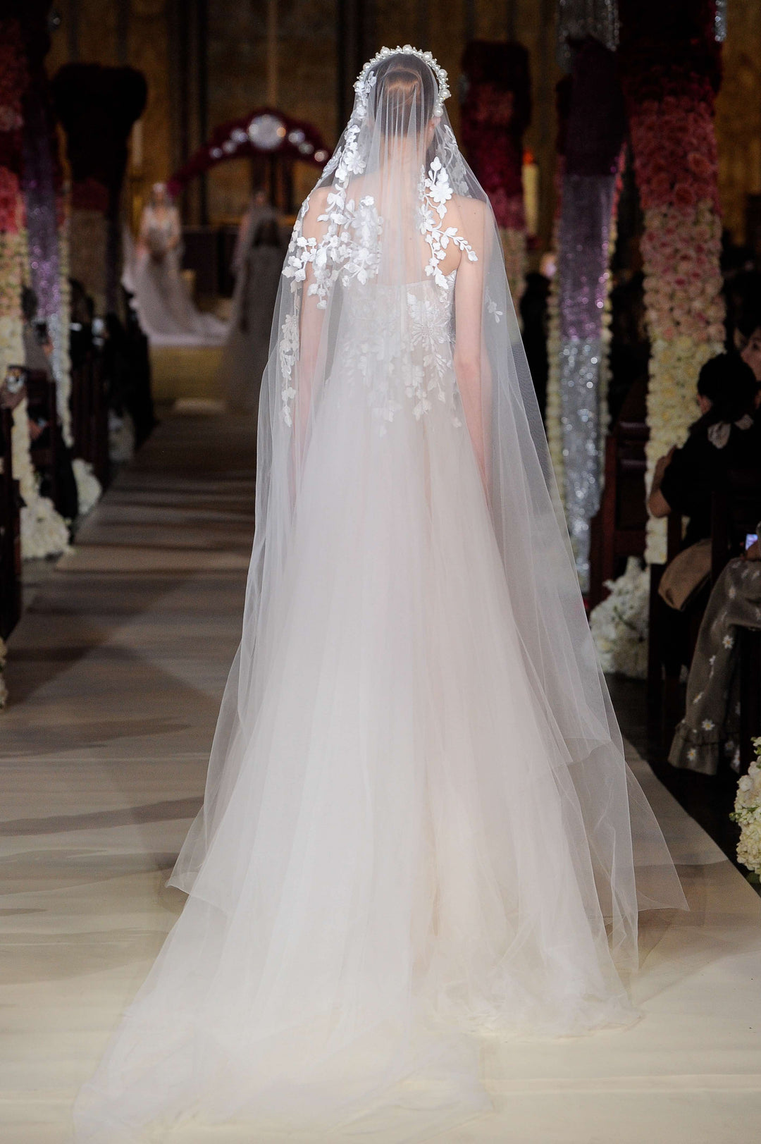 Reem Acra Promises - Size 10