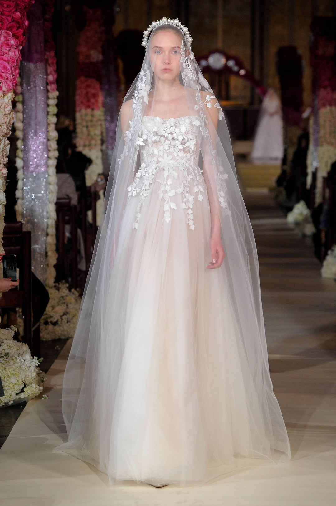 Reem Acra Promises - Size 10