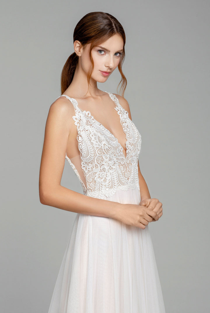 Tara Keely Myra - Size 12