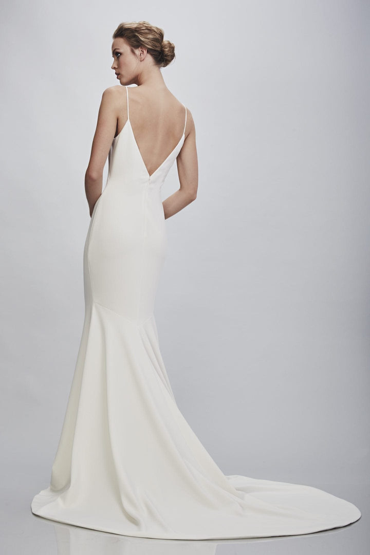 Theia Bruna - Size 8