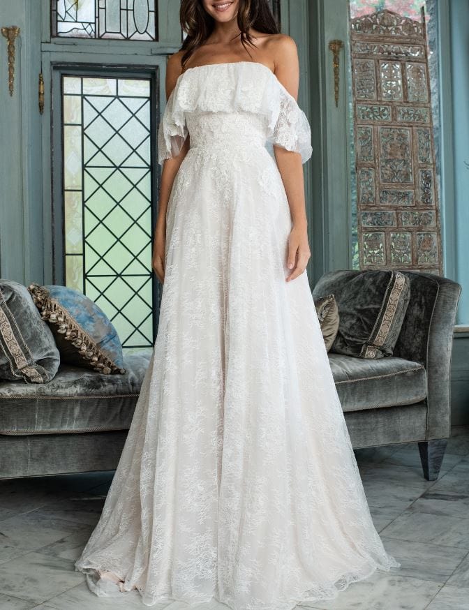 Theia Imelda - Size 12 Theia Imelda - Size 12
