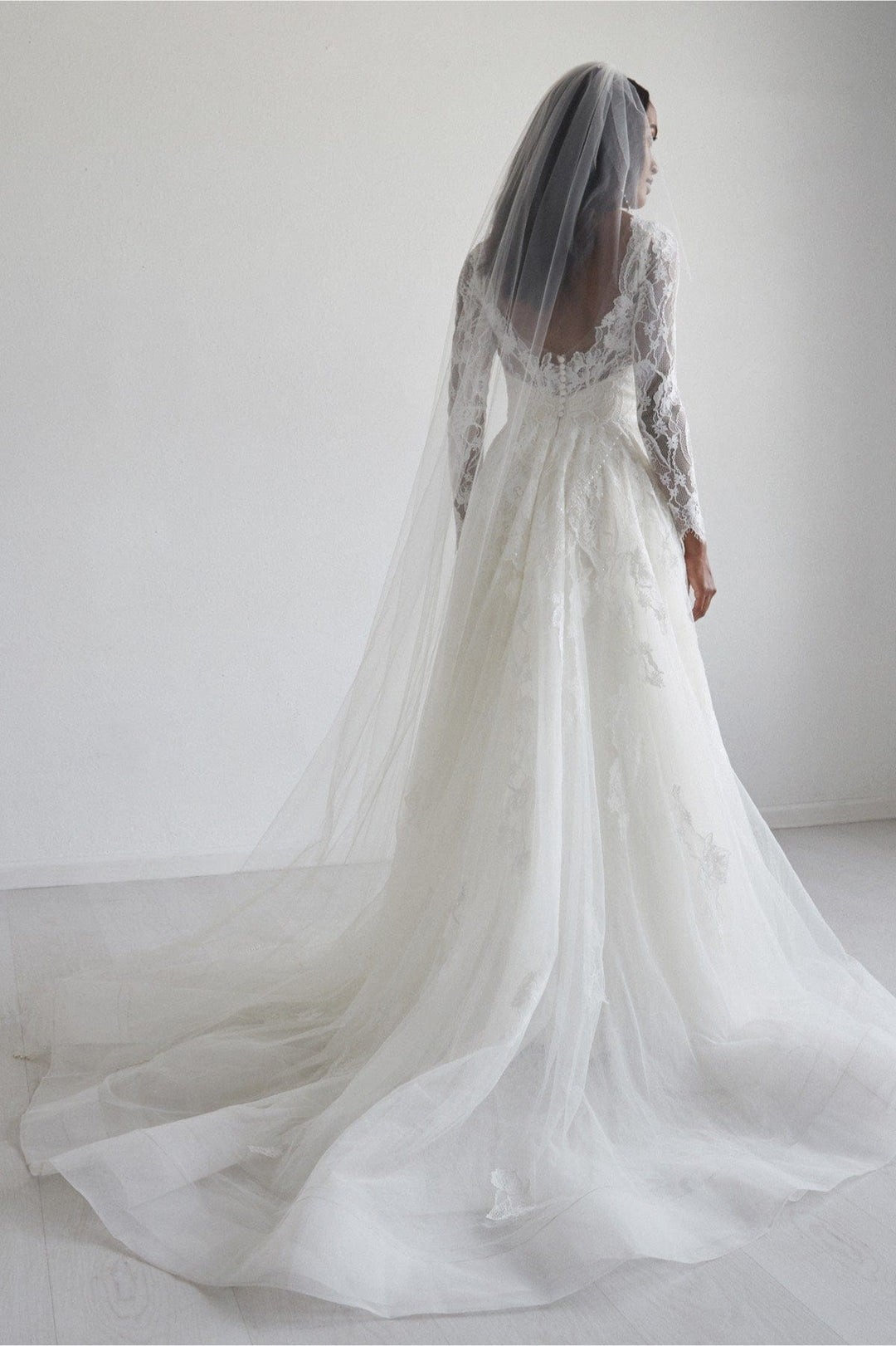 Watters Ambra 69704B - Size 2