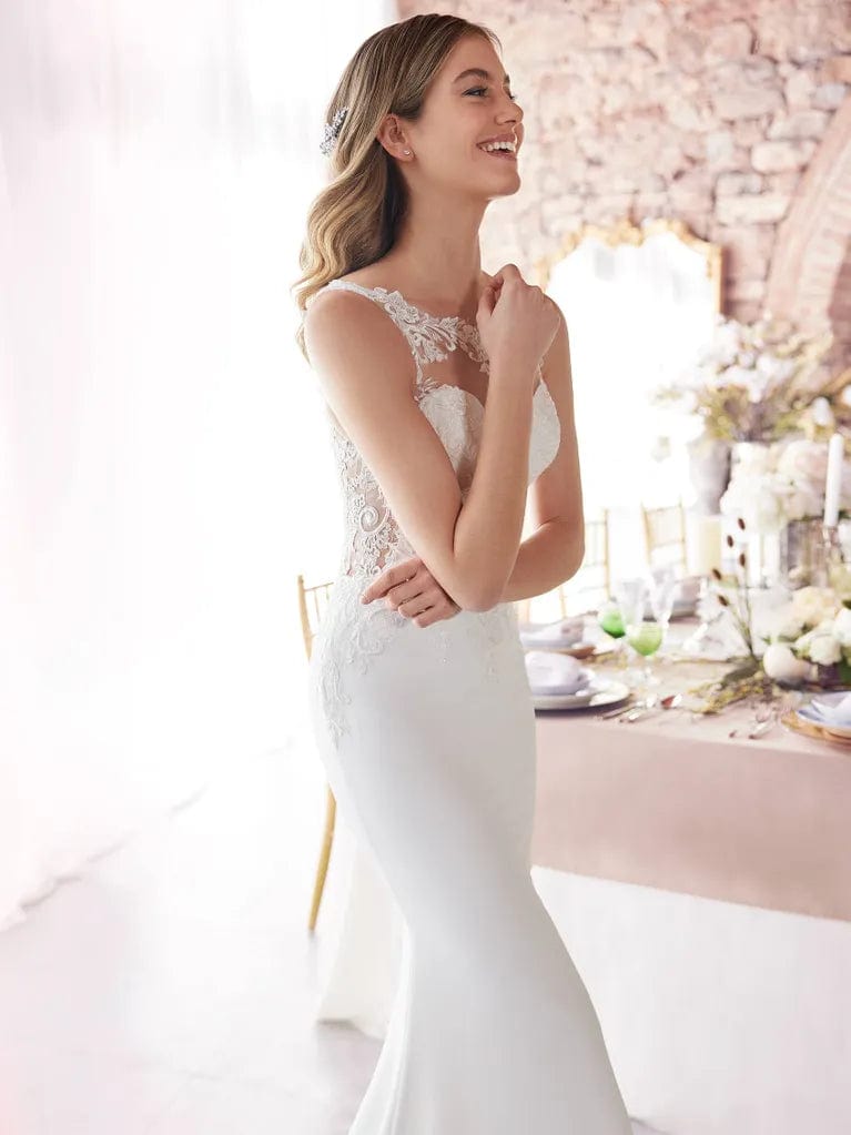 White One Bogoh - Size 14