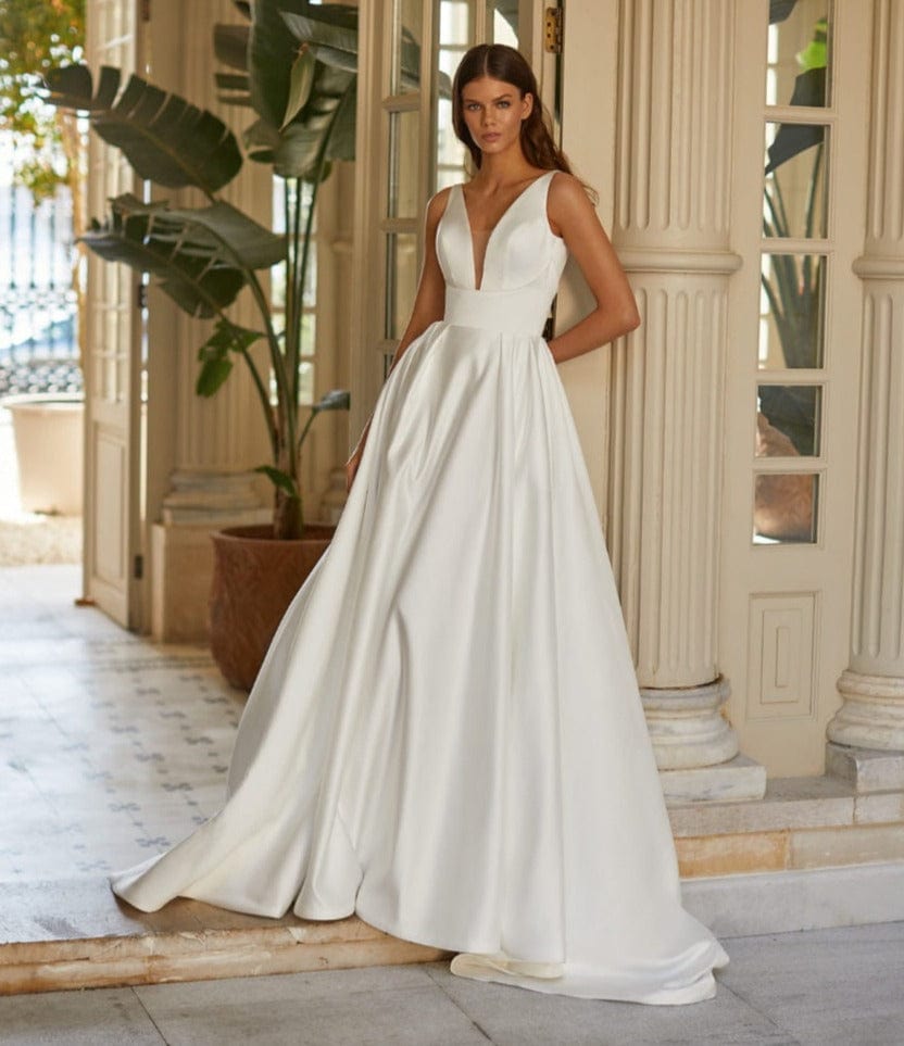 White & Lace by Milla Nova Paula - Size 14 Luxe Redux Bridal White & Lace by Milla Nova Paula - Size 14 Luxe Redux Bridal
