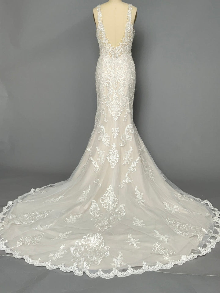 Essense of Australia D2534 - Size 12