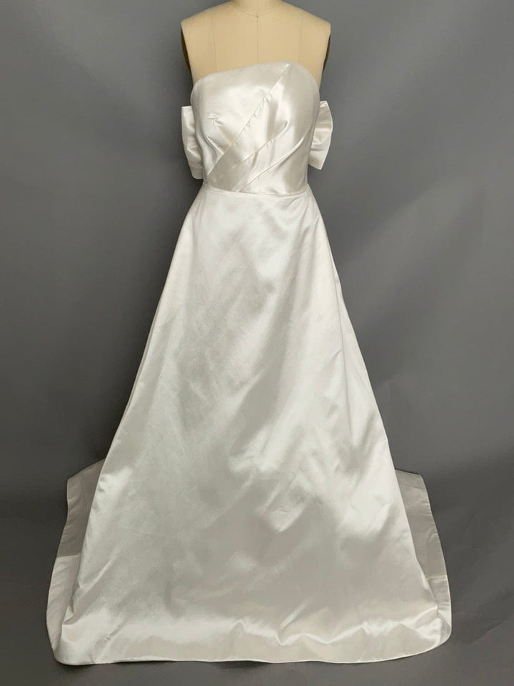 Legends by Romona Keveza L2058 + Bow - Size 12