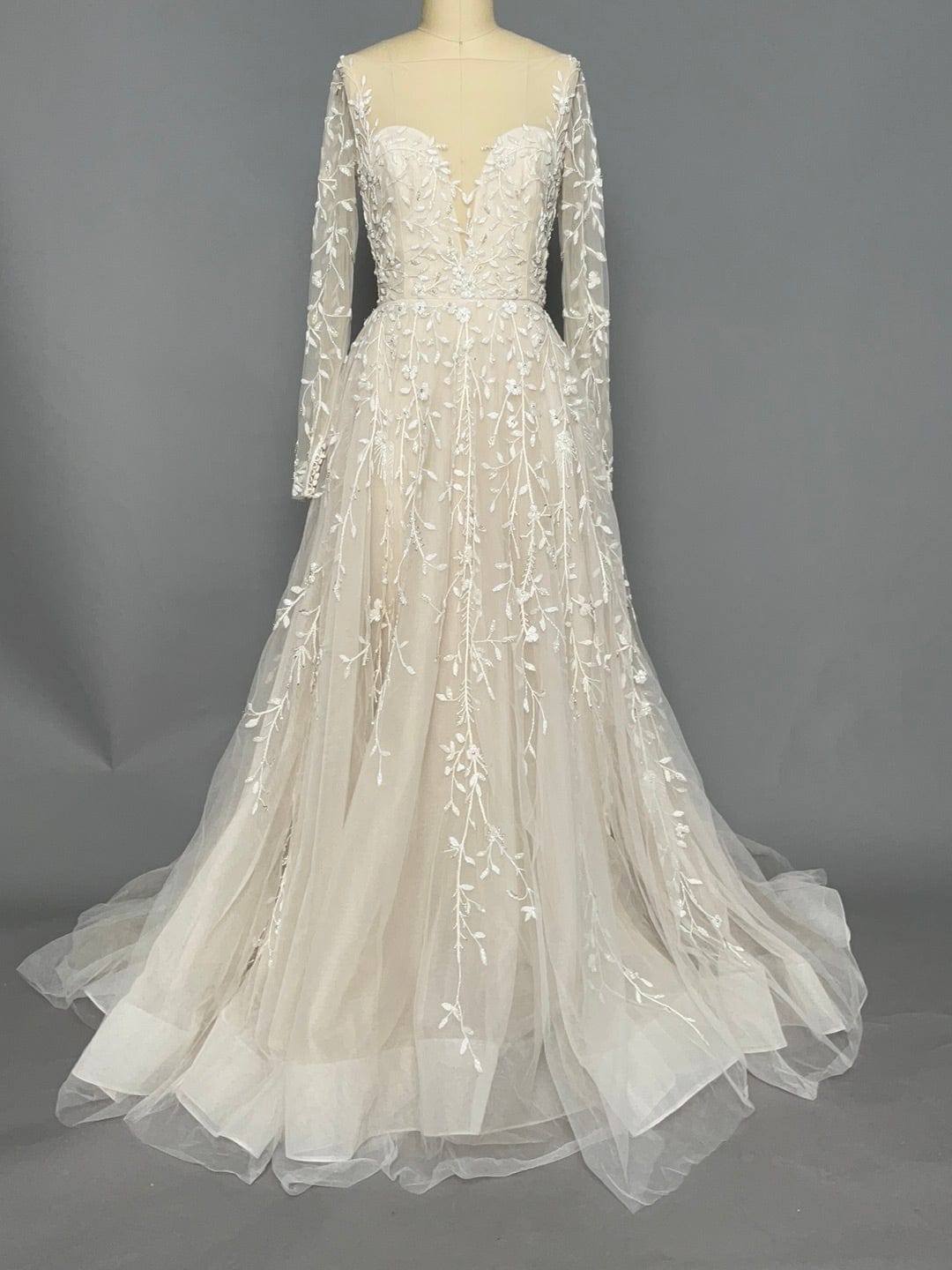 Lazaro Isabel - Size 12