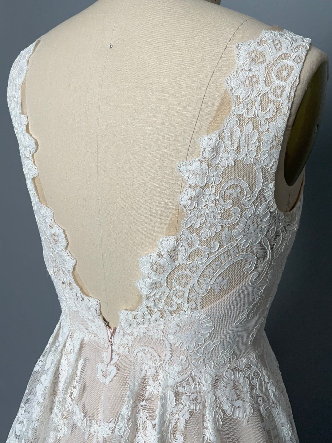 Legends by Romona Keveza L2024 - Size 12