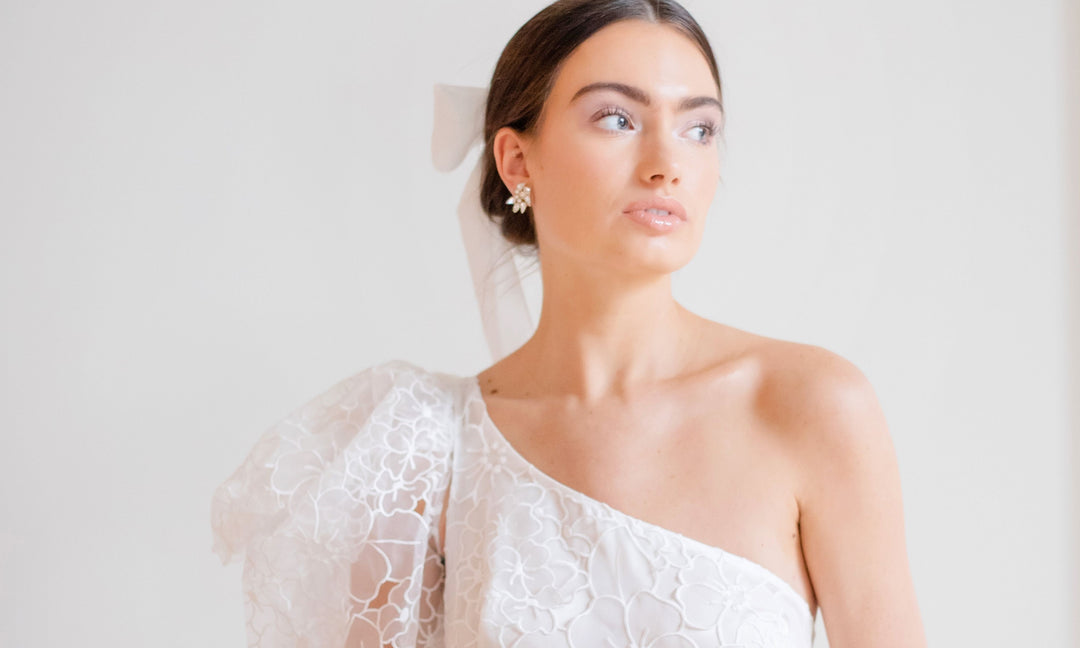 Why Should I Buy a Sample Wedding Dress?