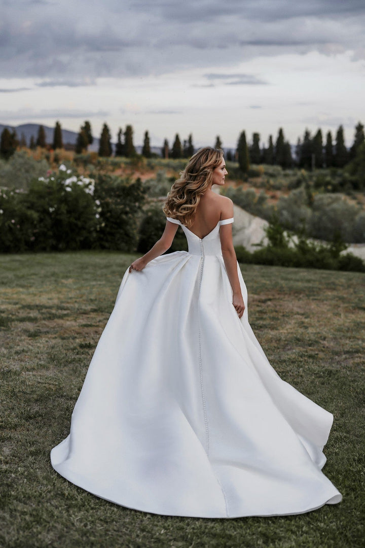 Abella E300 - Size 8