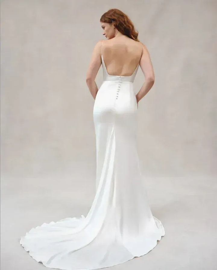 Alexandra Grecco Atticus - Size 8