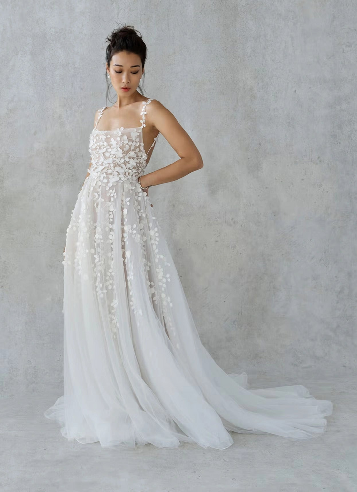 Alexandra Grecco Mirella - Size 8