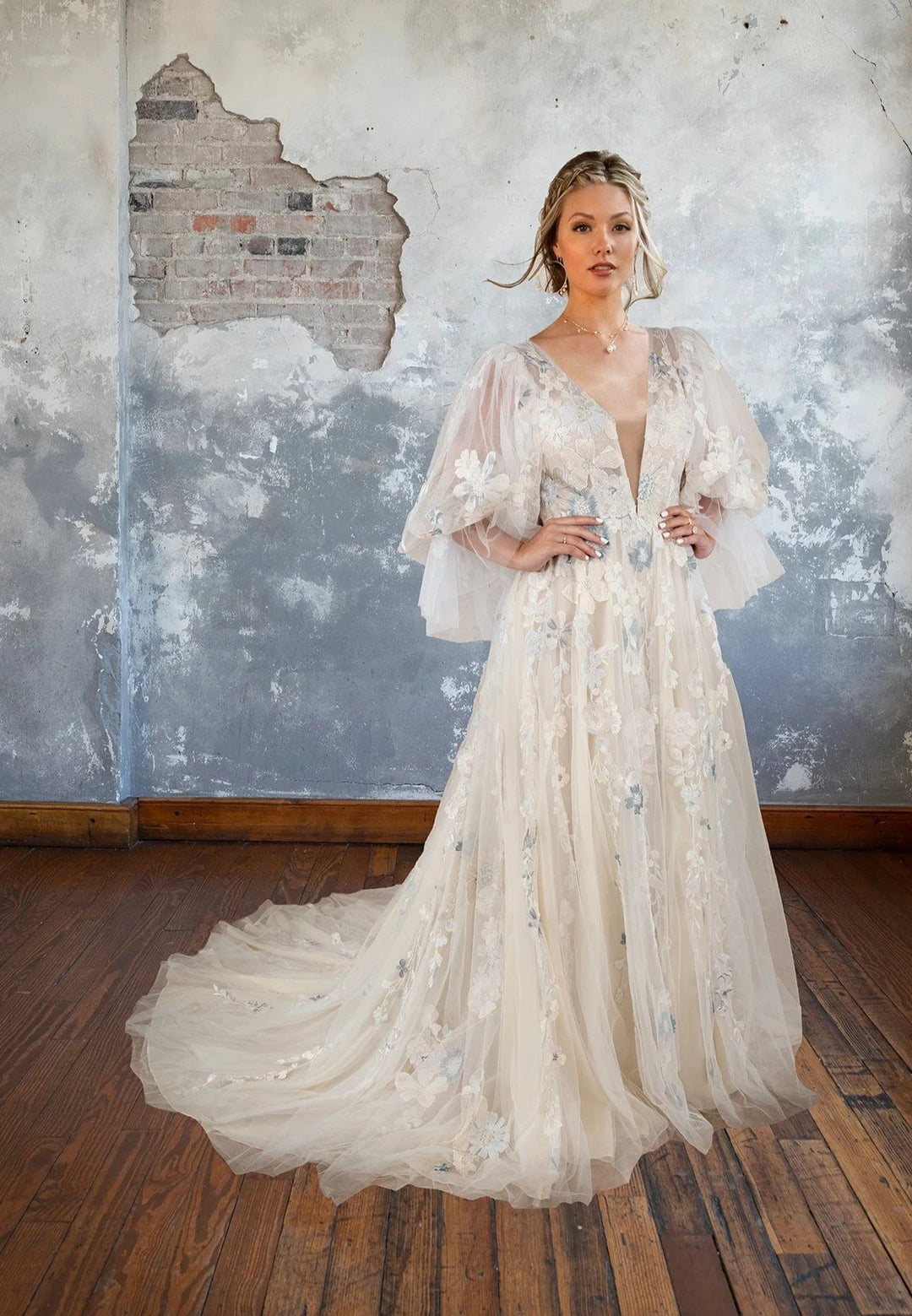 All Who Wander Saylor Size 14 – Luxe Redux Bridal