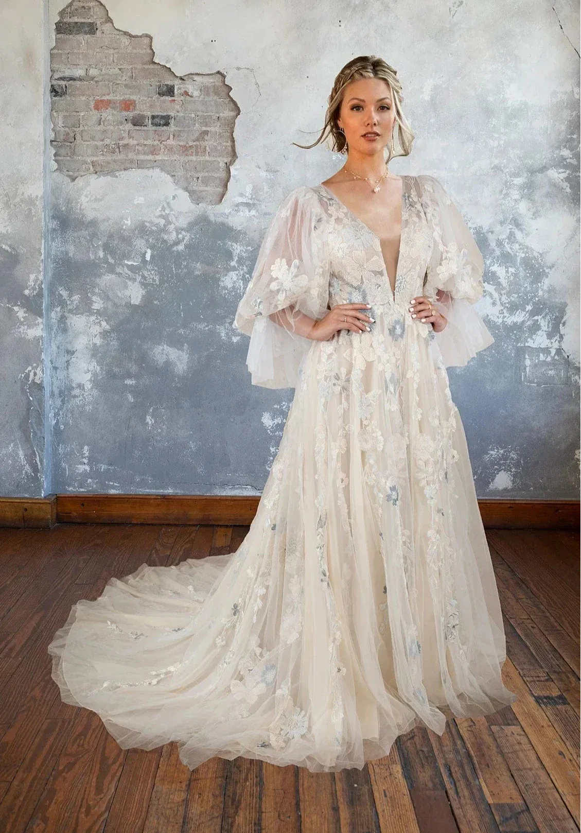 Shop 50+ Boho Wedding Dresses - Top Designers On Sale! – Luxe Redux Bridal