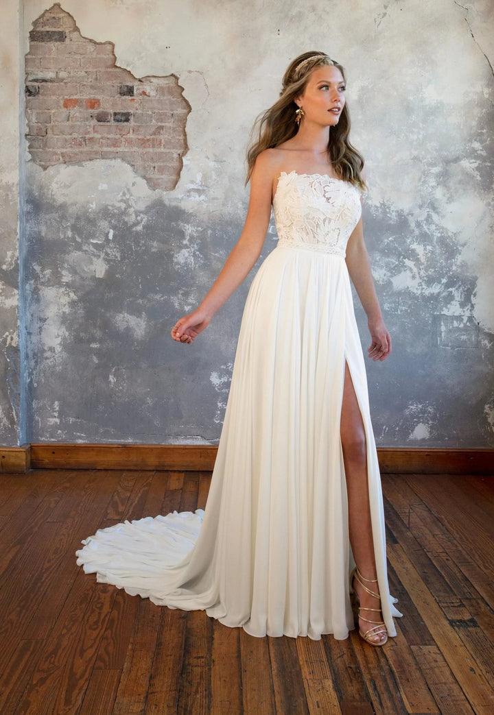 All Who Wander Tilley - Size 18