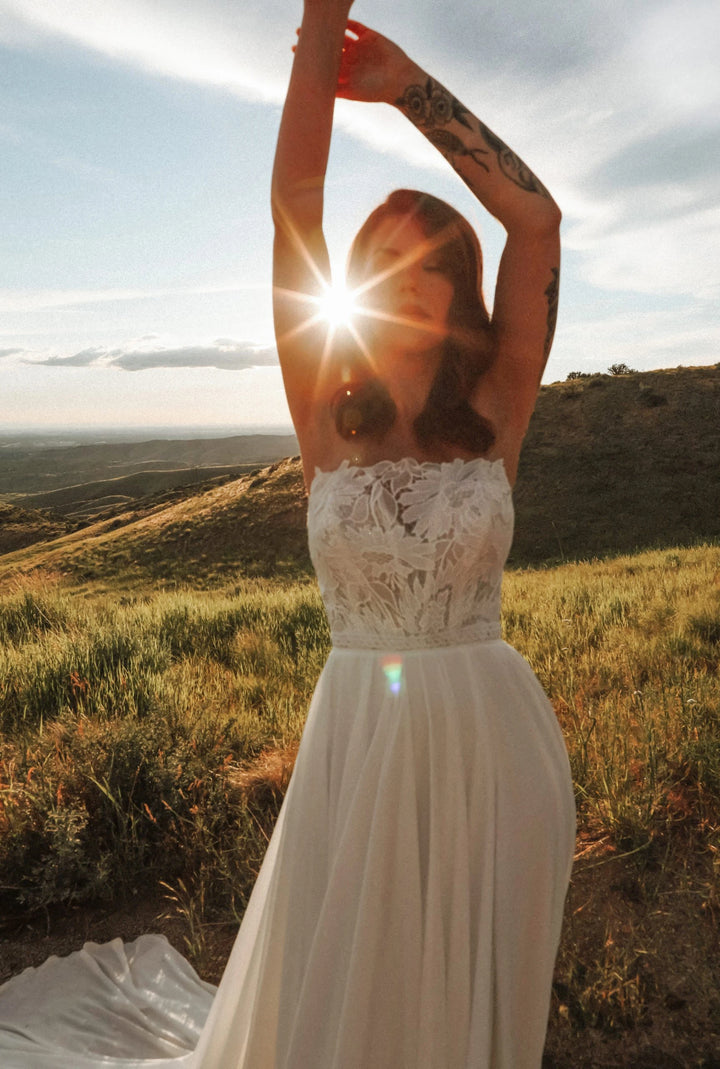 All Who Wander Tilley - Size 18