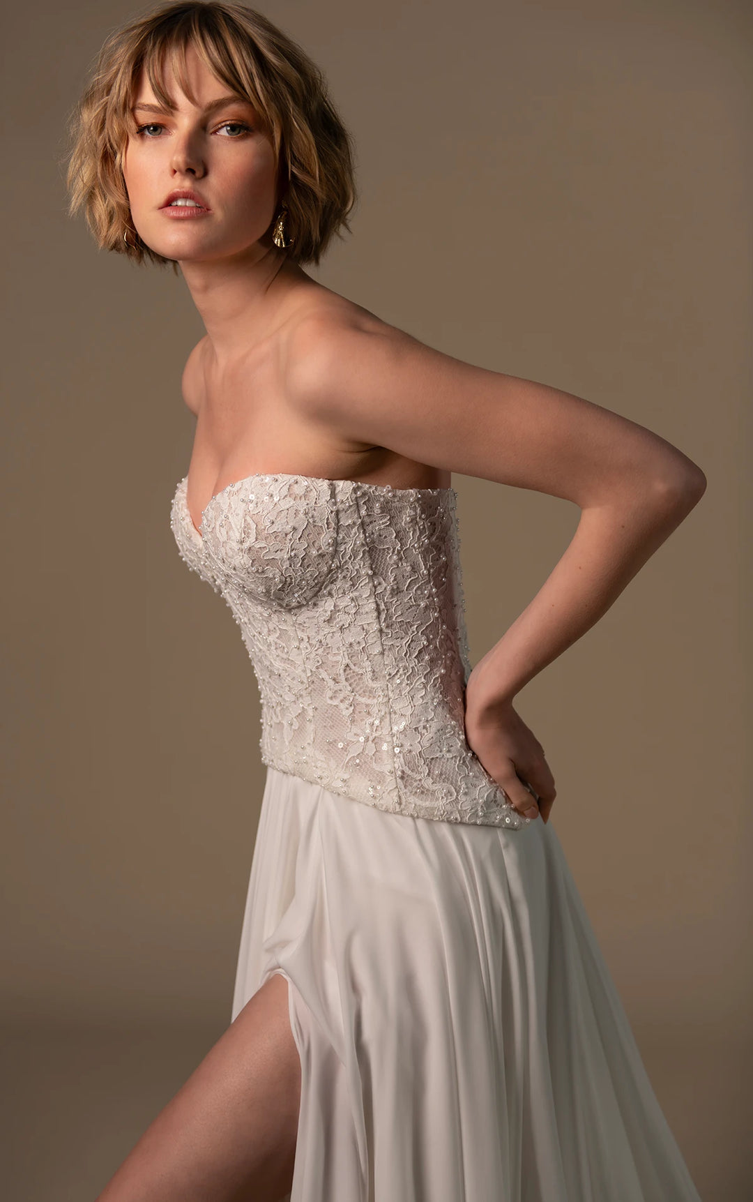 All Who Wander Verona  - Size 14