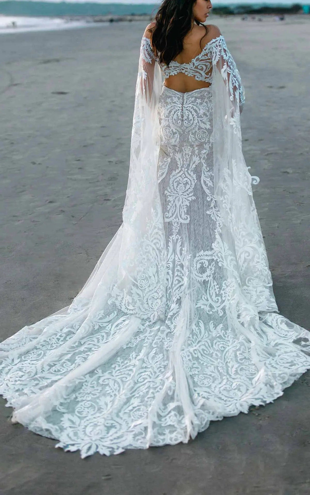 All Who Wander Kenzo - Size 12 Luxe Redux Bridal All Who Wander Kenzo - Size 12 Luxe Redux Bridal